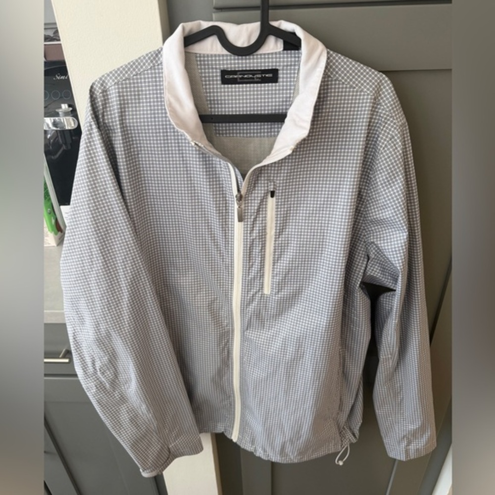 Men's Gray Checkered Jacket. Pre-loved